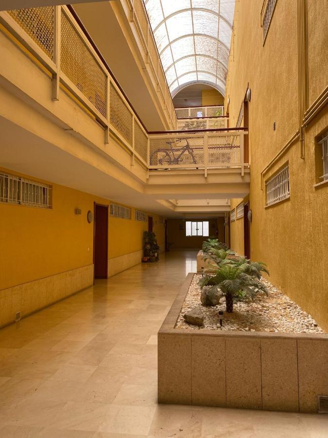 Cadiz - Torre Taviraアパートメント エクステリア 写真