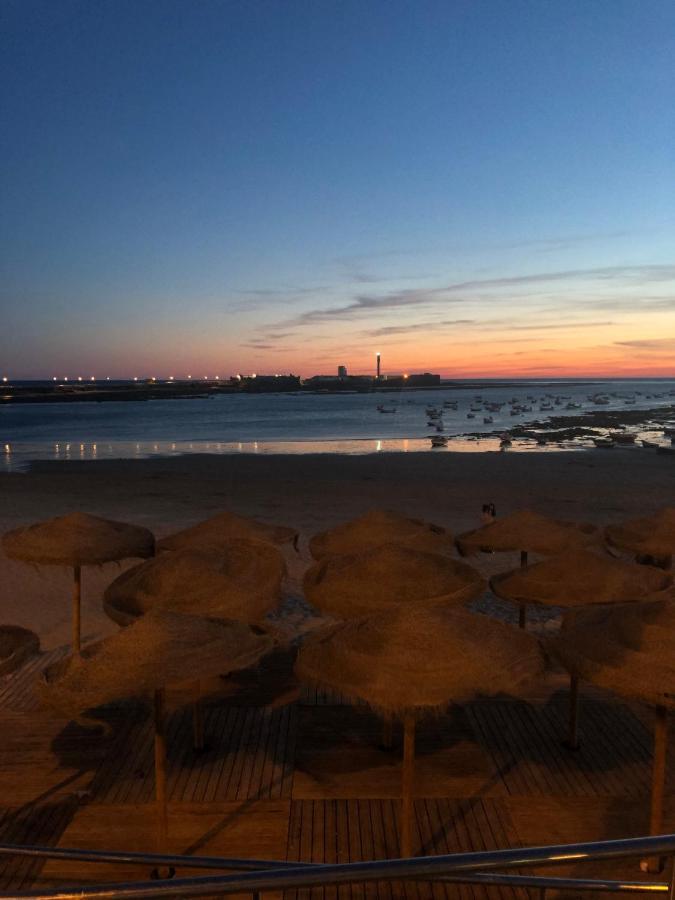 Cadiz - Torre Taviraアパートメント エクステリア 写真